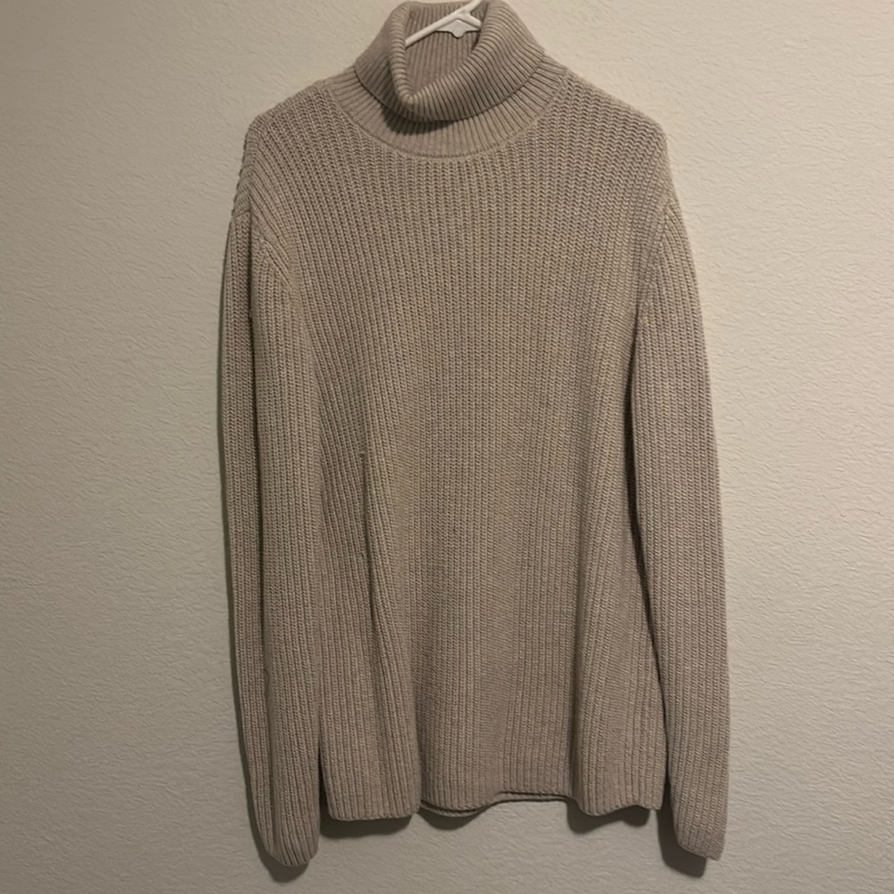 MODERN AMUSEMENT TURTLE NECK SWEATER in TAN
